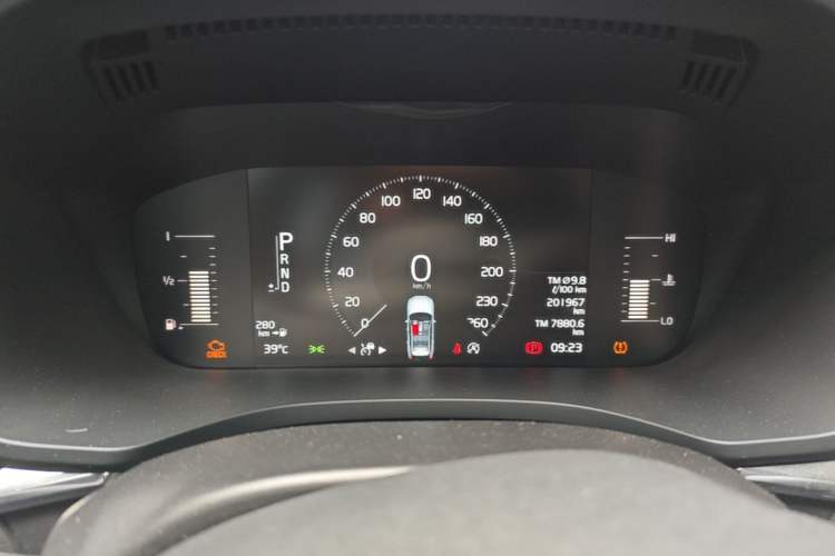 Used Volvo XC60 2019 T5 4x4 Smart Edition China V Standard Instrument Cluster