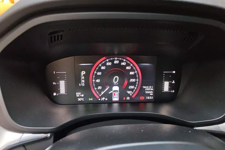 Used Volvo XC60 2019 T5 4x4 Smart Edition China VI Standard Instrument Cluster