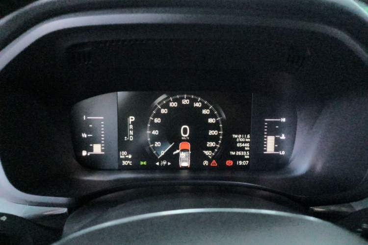 Used Volvo XC60 2019 T5 4x4 Smart Edition China VI Standard Instrument Cluster