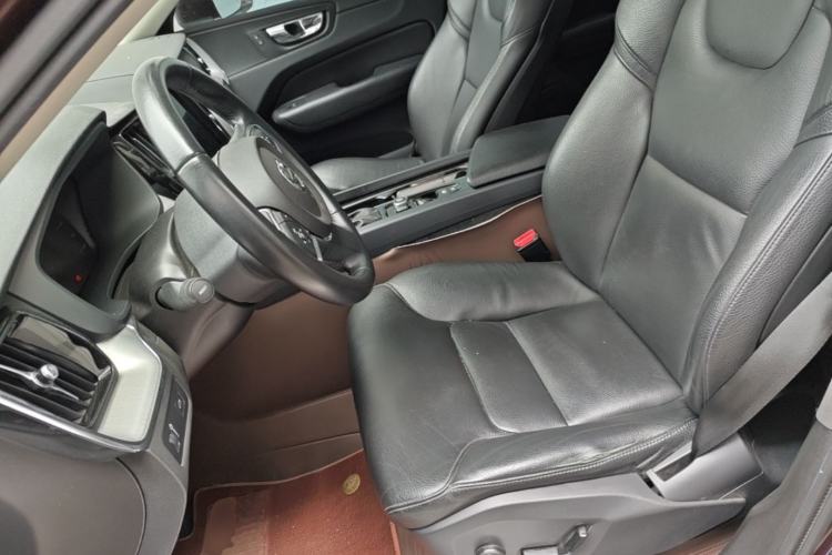 Used Volvo XC60 2019 T5 4x4 Smart Edition China V Standard Left Front Seat