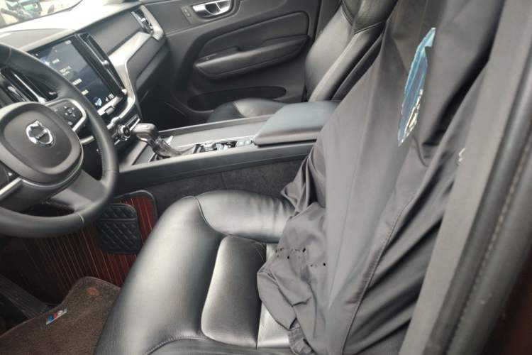 Used Volvo XC60 2019 T5 4x4 Smart Edition China V Standard Left Front Seat