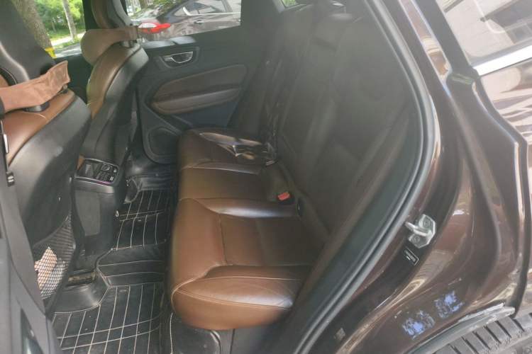 Used Volvo XC60 2019 T5 4x4 Zhiya Luxury Edition China V Standard Left Rear Seat