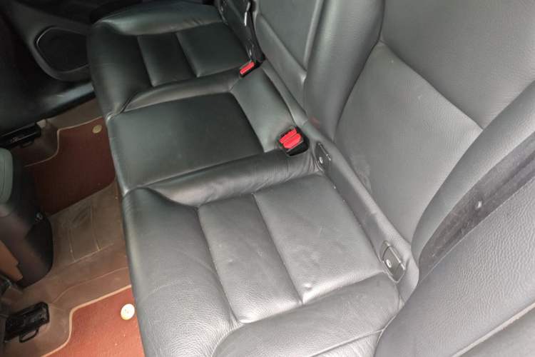Used Volvo XC60 2019 T5 4x4 Smart Edition China V Standard Left Rear Seat