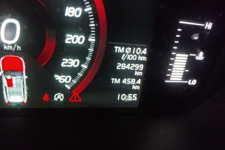 Used Volvo XC60 2019 T5 4x4 Smart Edition China VI Standard Odometer Close Up