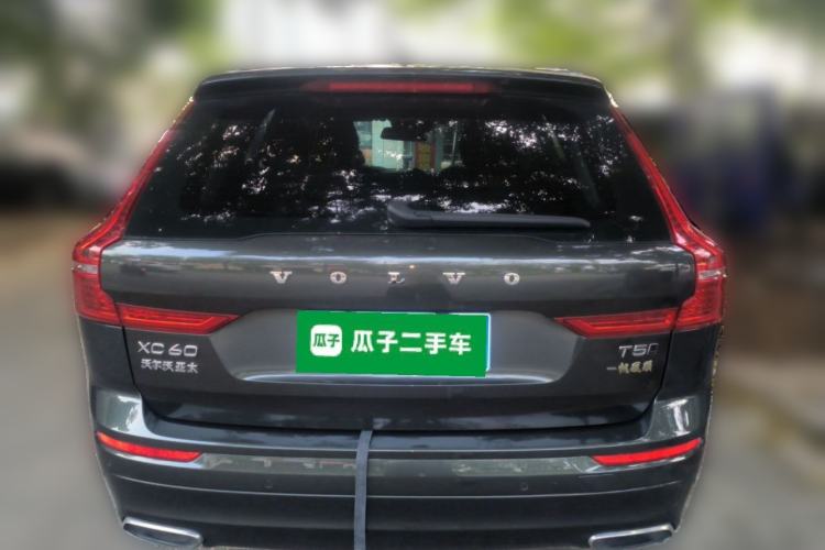 Used Volvo XC60 2019 T5 4x4 Smart Edition China VI Standard Rear