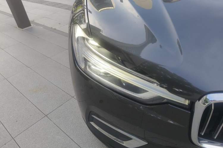 Used Volvo XC60 2019 T5 4x4 Zhiya Luxury Edition China V Standard Right Front Headlight