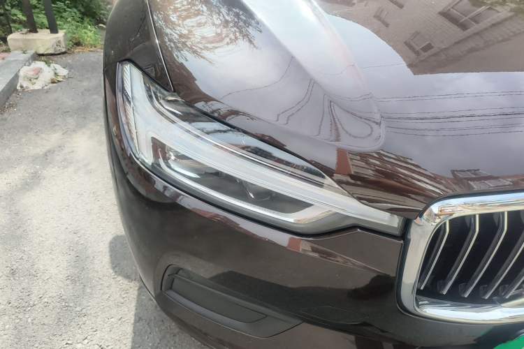 Used Volvo XC60 2019 T5 4x4 Smart Edition China V Standard Right Front Headlight