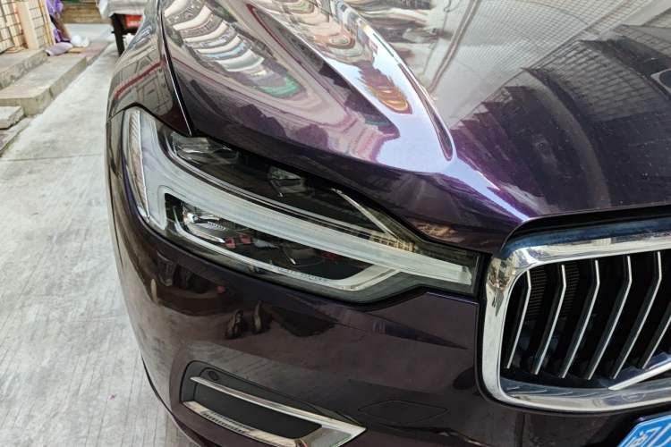 Used Volvo XC60 2019 T5 4x4 Smart Edition China VI Standard Right Front Headlight
