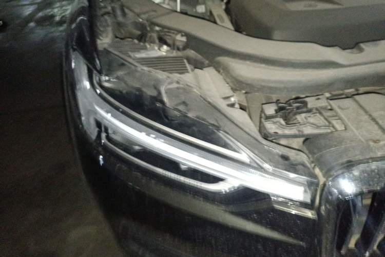 Used Volvo XC60 2019 T5 4x4 Zhiyuan Edition China VI Standard Right Front Headlight