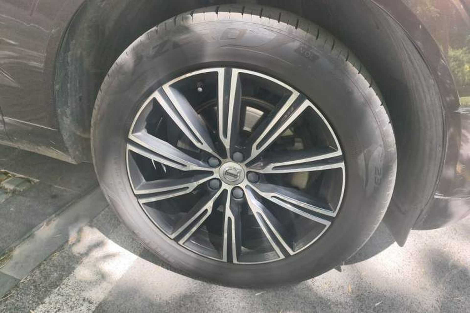 Used Volvo XC60 2019 T5 4x4 Zhiya Luxury Edition China V Standard Right Front Wheel Hub