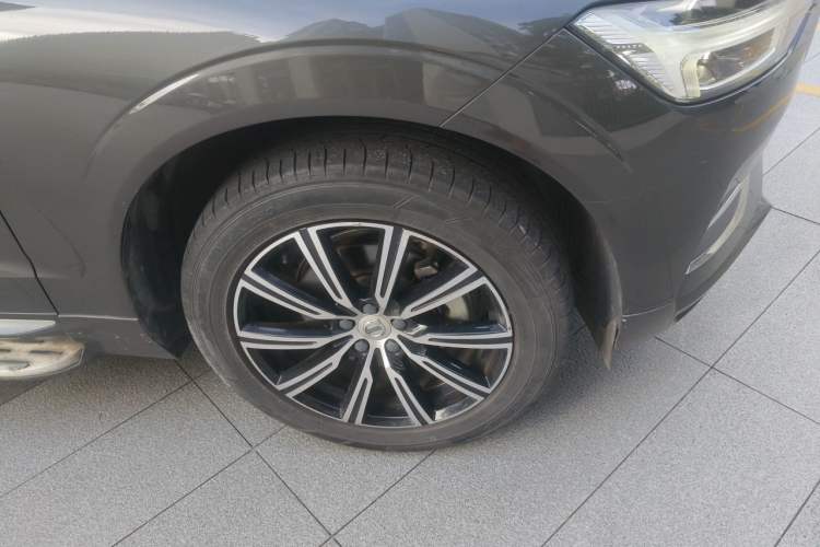 Used Volvo XC60 2019 T5 4x4 Zhiya Luxury Edition China V Standard Right Front Wheel Hub