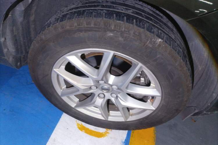 Used Volvo XC60 2019 T5 4x4 Smart Edition China VI Standard Right Front Wheel Hub
