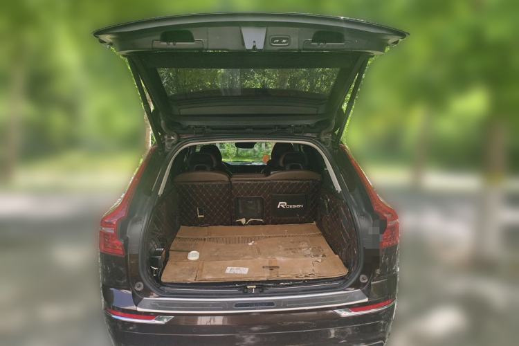 Used Volvo XC60 2019 T5 4x4 Zhiya Luxury Edition China V Standard Trunk