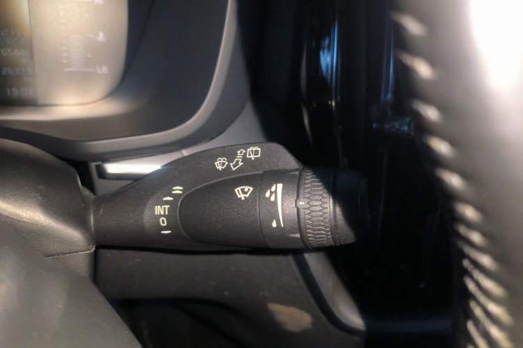 Used Volvo XC60 2019 T5 4x4 Smart Edition China VI Standard Vehicle Key