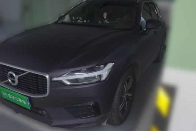 Used Volvo XC60 2019 T5 4x4 Smart & Dynamic Sport Edition China VI Standard