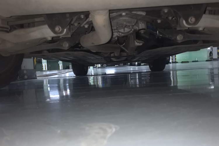 Used Volvo XC60 2019 T5 4x4 Smart & Dynamic Sport Edition China VI Standard Chassis Rear