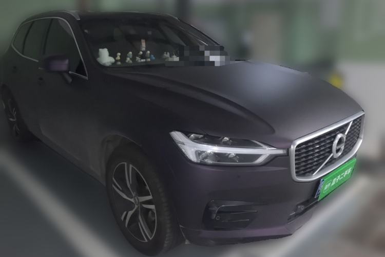 Used Volvo XC60 2019 T5 4x4 Smart & Dynamic Sport Edition China VI Standard Front Right 45 Deg