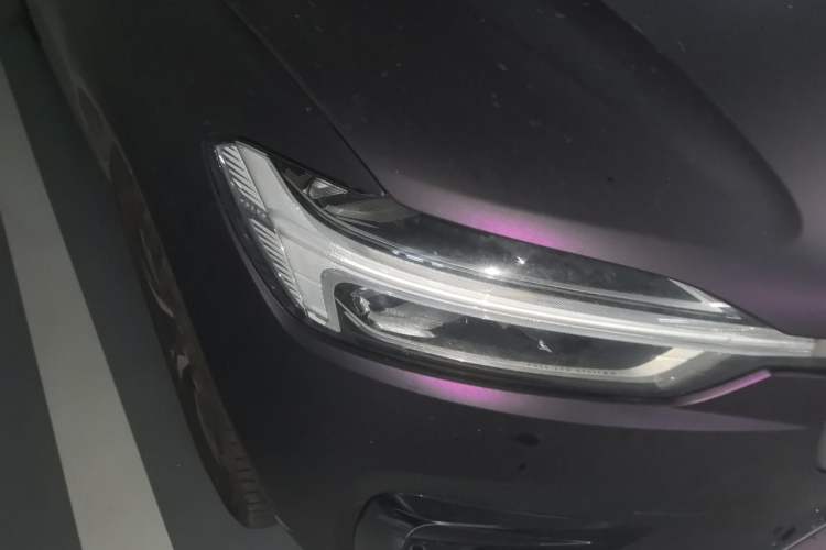 Used Volvo XC60 2019 T5 4x4 Smart & Dynamic Sport Edition China VI Standard Right Front Headlight