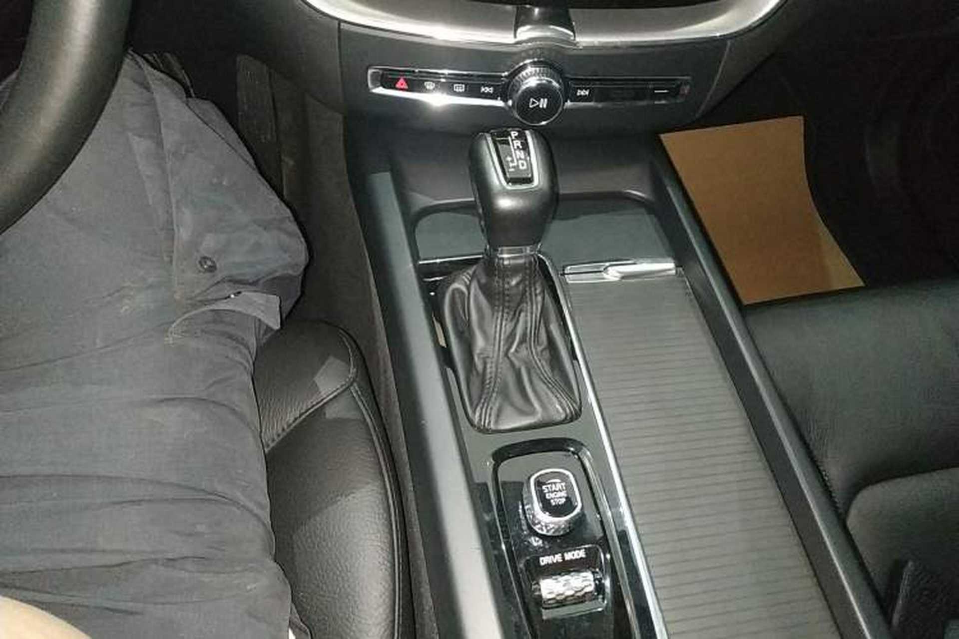 Used Volvo XC60 2019 T5 4x4 Smart Edition China V Standard Gear Lever