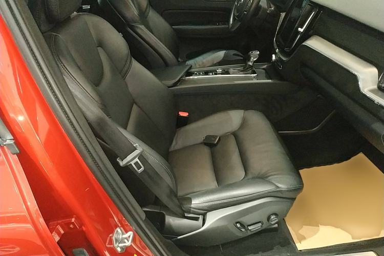 Used Volvo XC60 2019 T5 4x4 Smart Edition China V Standard Right Front Seat