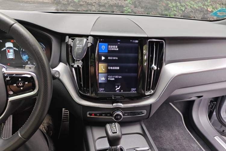 Used Volvo XC60 2019 T5 4x4 Zhiyuan Sport Edition China V Standard Audio And AC Panel