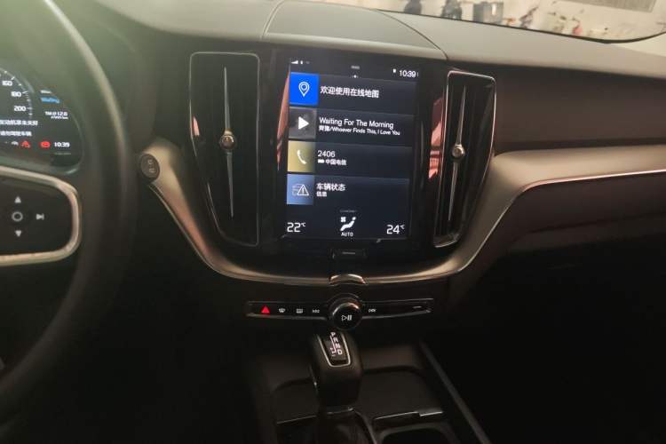 Used Volvo XC60 2019 T5 4x4 Smart Edition China VI Standard Audio And AC Panel