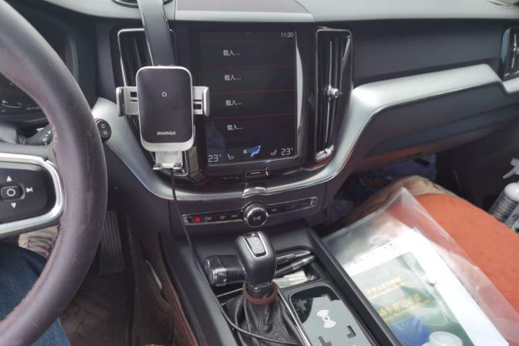Used Volvo XC60 2019 T5 4x4 Smart Edition China V Standard Audio And AC Panel