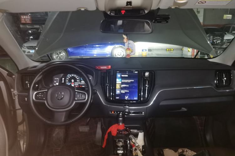 Used Volvo XC60 2019 T5 4x4 Smart Edition China V Standard Center Console