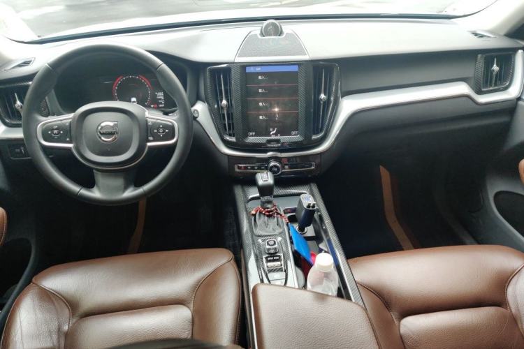 Used Volvo XC60 2019 T5 4x4 Smart Edition China V Standard Center Console