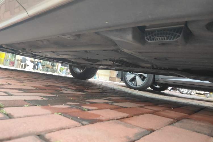 Used Volvo XC60 2019 T5 4x4 Smart Edition China VI Standard Chassis Rear Left