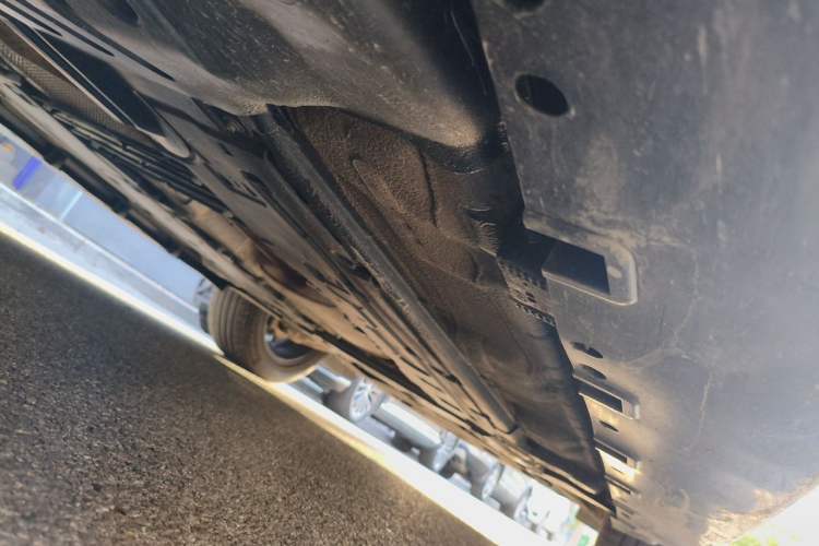 Used Volvo XC60 2019 T5 4x4 Smart Edition China V Standard Chassis Rear Right
