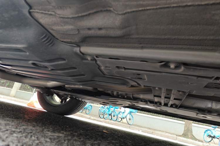 Used Volvo XC60 2019 T5 4x4 Zhiyuan Sport Edition China V Standard Chassis Rear Right