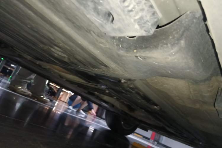 Used Volvo XC60 2019 T5 4x4 Smart Edition China V Standard Chassis Rear Right