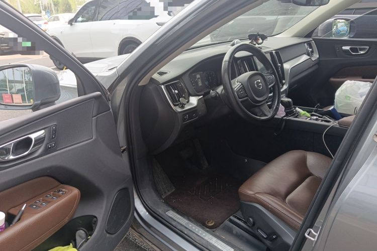 Used Volvo XC60 2019 T5 4x4 Smart Edition China V Standard Driver Seat