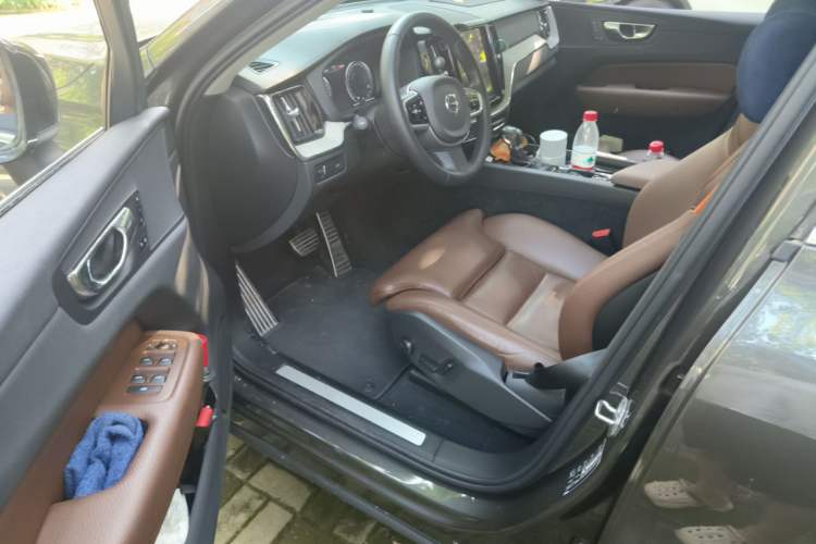 Used Volvo XC60 2019 T5 4x4 Smart Edition China V Standard Driver Seat