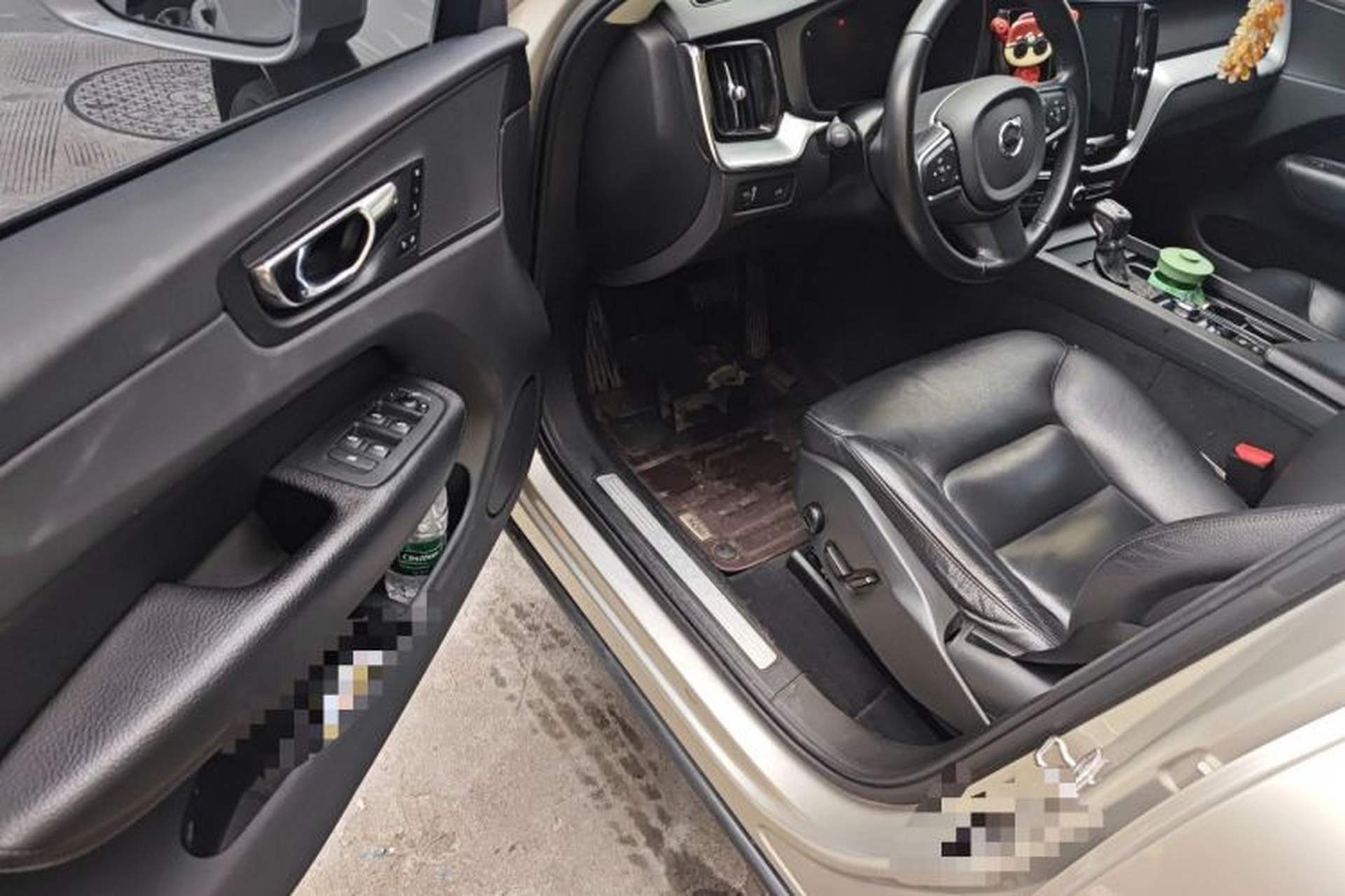 Used Volvo XC60 2019 T5 4x4 Smart Edition China V Standard Driver Seat