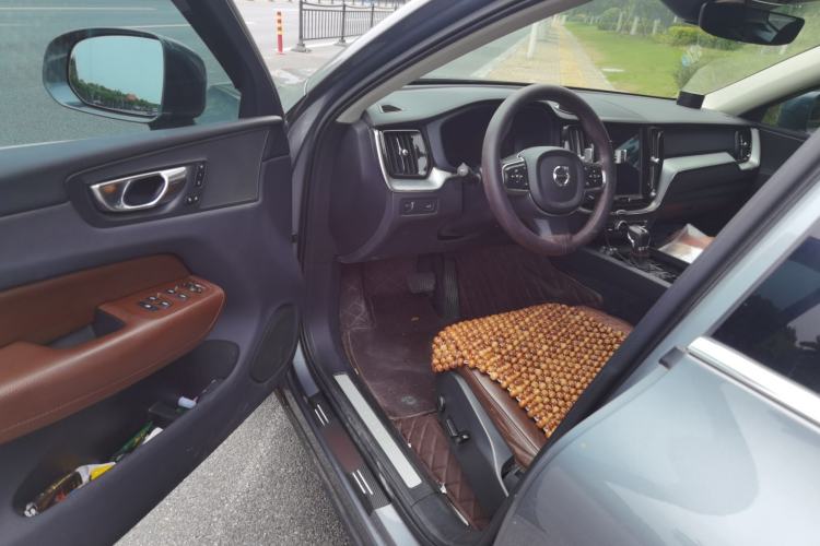 Used Volvo XC60 2019 T5 4x4 Smart Edition China V Standard Driver Seat
