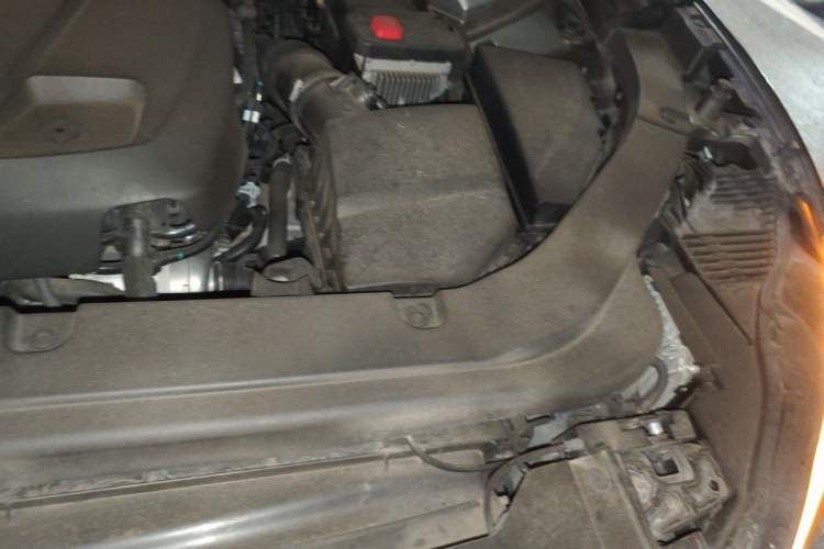 Used Volvo XC60 2019 T5 4x4 Smart Edition China V Standard Engine Bay Left