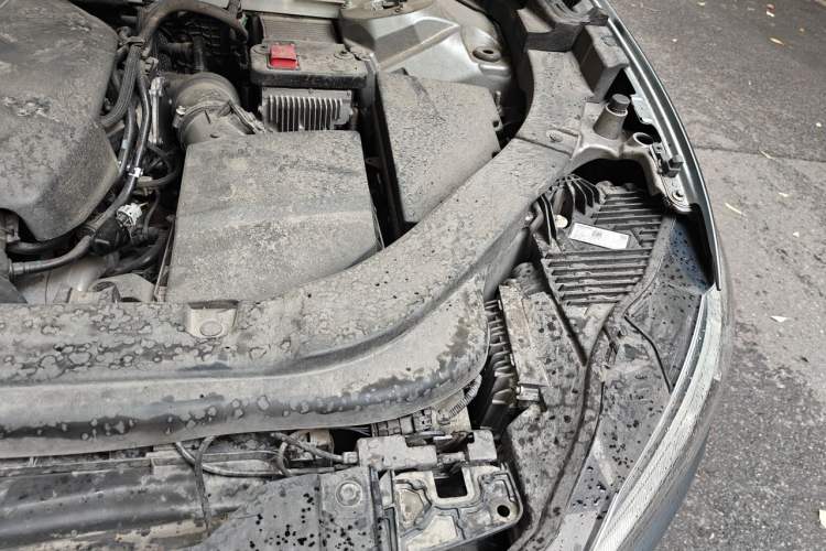 Used Volvo XC60 2019 T5 4x4 Zhiyuan Sport Edition China V Standard Engine Bay Left
