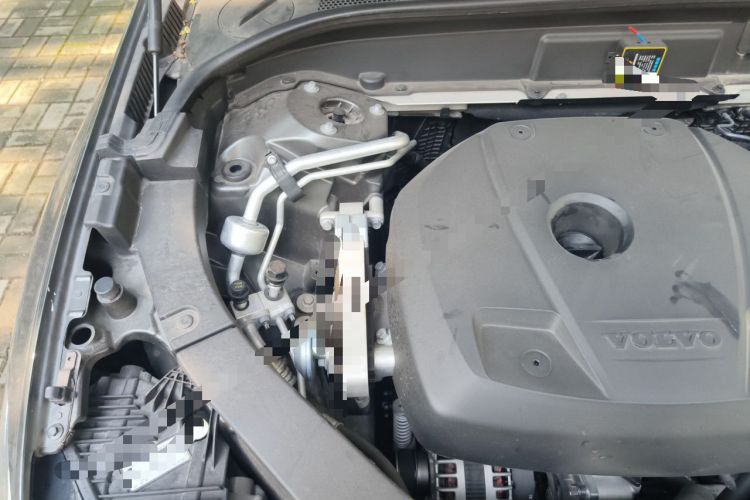 Used Volvo XC60 2019 T5 4x4 Smart Edition China V Standard Engine Bay Right