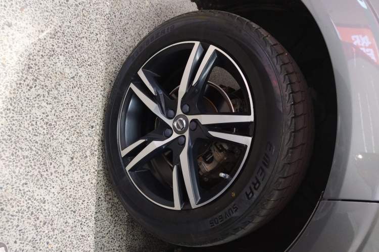 Used Volvo XC60 2019 T5 4x4 Zhiyuan Sport Edition China V Standard Exterior 3
