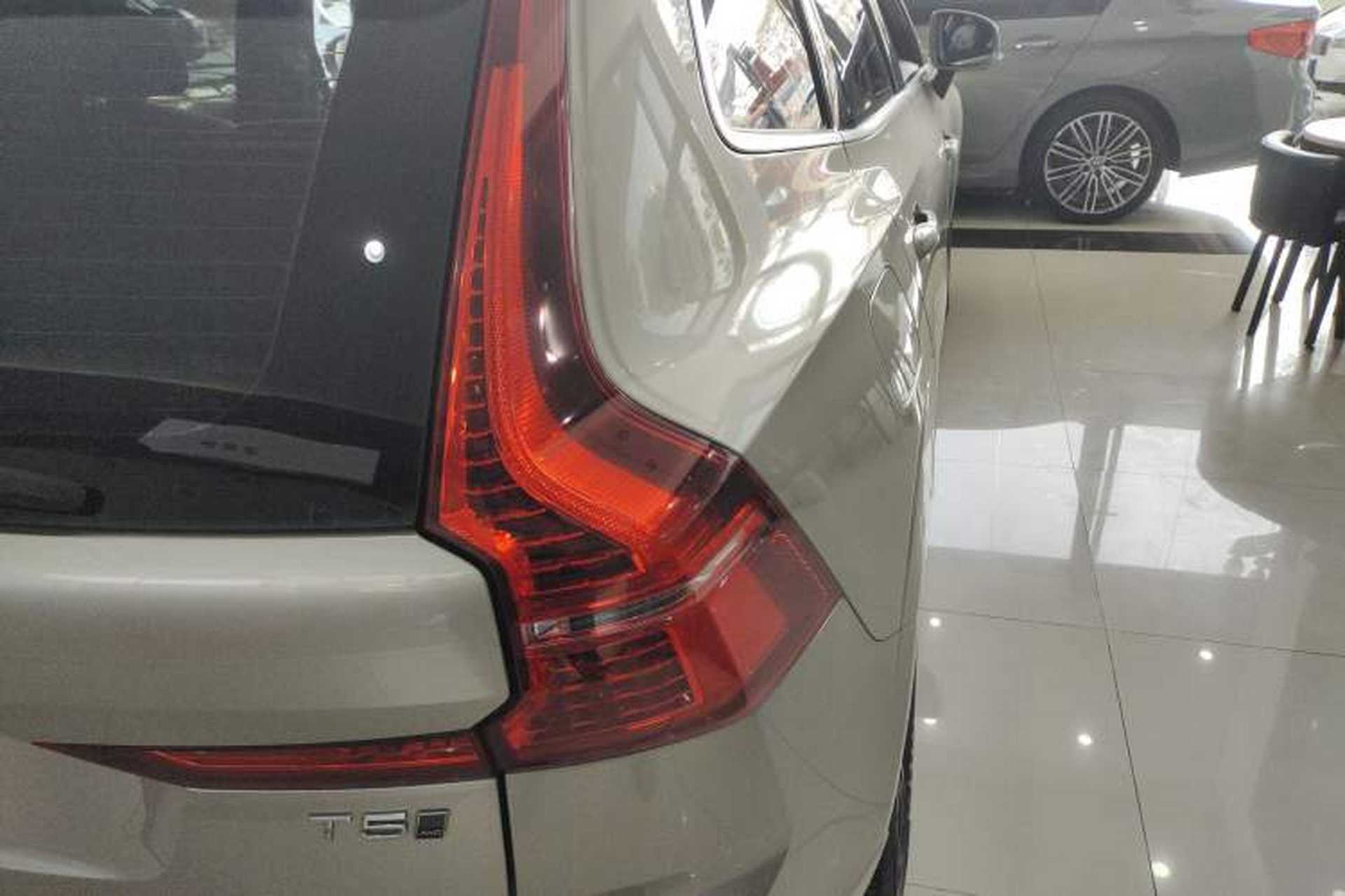 Used Volvo XC60 2019 T5 4x4 Smart Edition China V Standard Exterior 6