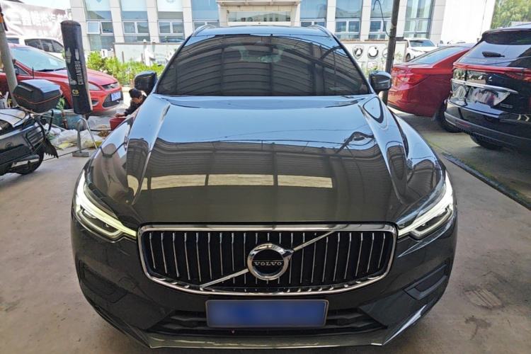 Used Volvo XC60 2019 T5 4x4 Smart Edition China VI Standard Front