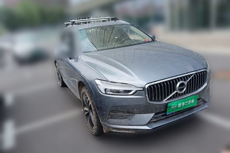 Used Volvo XC60 2019 T5 4x4 Smart Edition China V Standard Front Right 45 Deg