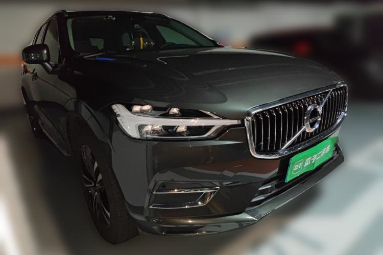 Used Volvo XC60 2019 T5 4x4 Smart Edition China V Standard Front Right 45 Deg