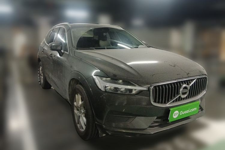 Used Volvo XC60 2019 T5 4x4 Smart Edition China V Standard Front Right 45 Deg