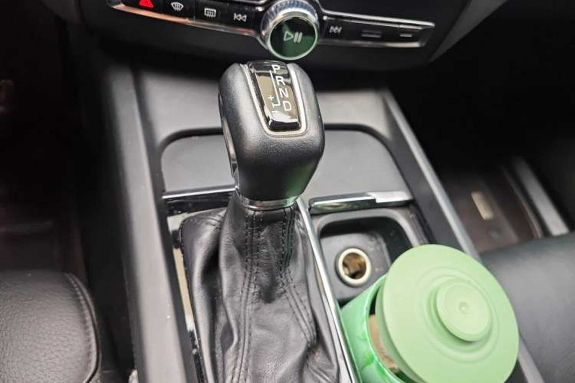 Used Volvo XC60 2019 T5 4x4 Smart Edition China V Standard Gear Lever