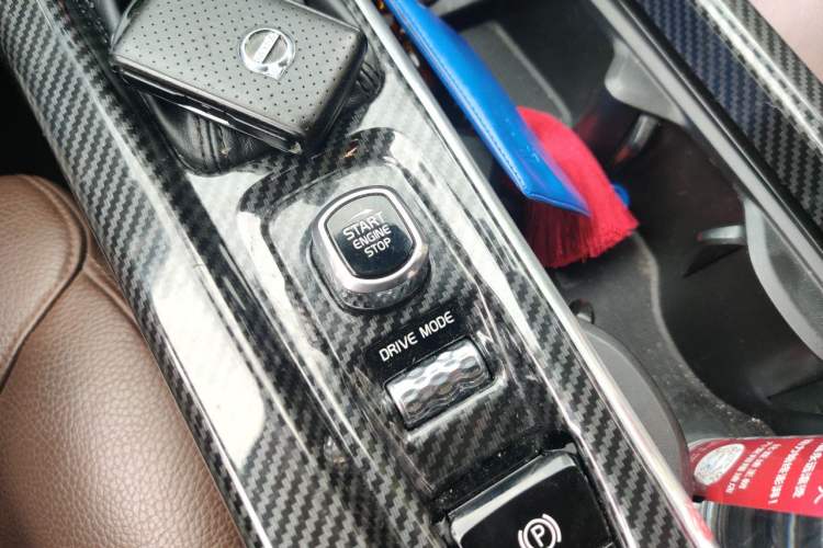 Used Volvo XC60 2019 T5 4x4 Smart Edition China V Standard Gear Lever