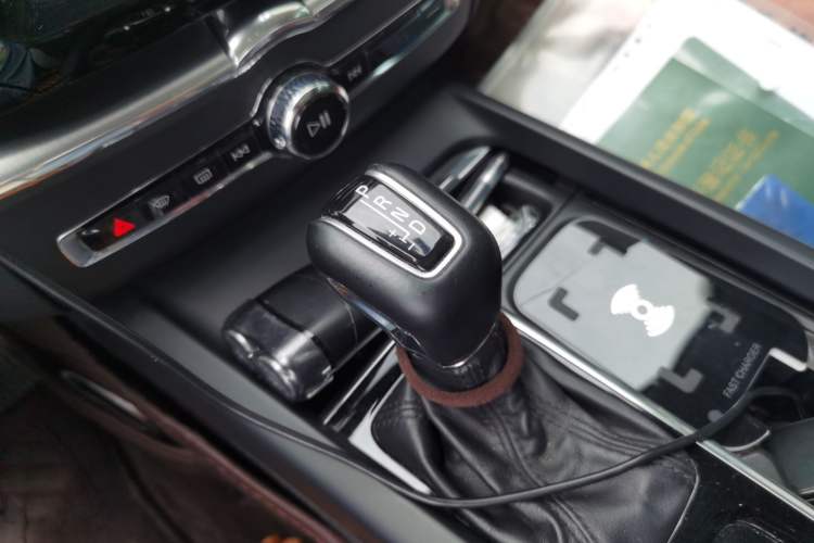 Used Volvo XC60 2019 T5 4x4 Smart Edition China V Standard Gear Lever