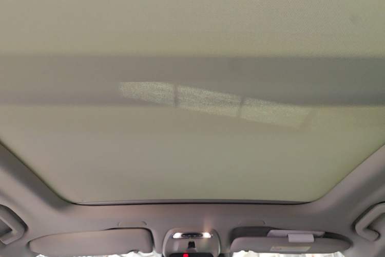 Used Volvo XC60 2019 T5 4x4 Smart Edition China VI Standard Headliner